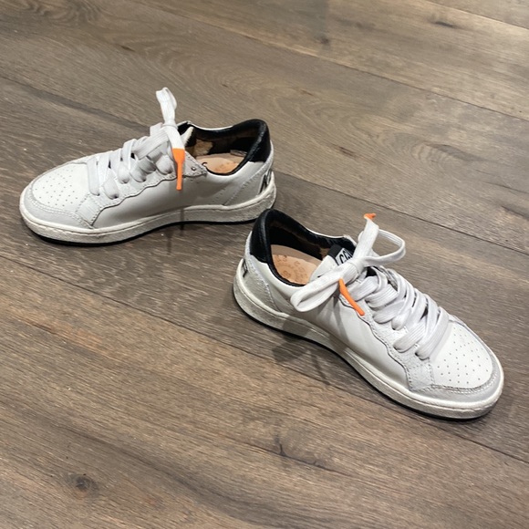 COPY - Kids Golden Goose Sneakers - size 28. Worn one time and perfect conditio… - Picture 3 of 6